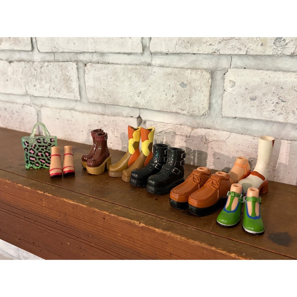 Bratz Dolls Shoe Lot Early Y2Ks 6 Pairs 2 Singles